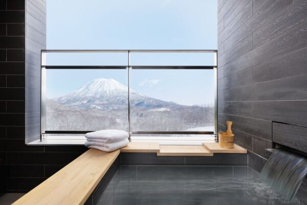 4 Bedroom Onsen Yotei Winter (621)